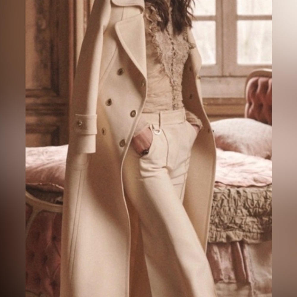 Escada Elegant Cream Women's coat